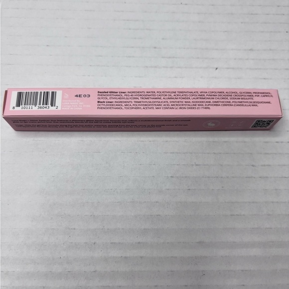 LUNA MAGIC Silver Glitter Eyeliner Duo - Picture 5 of 6